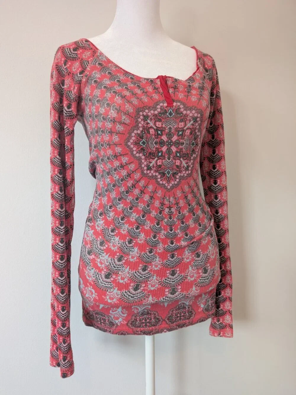 RARE free people tribal thermal printed top ASO carly shay icarly (medium)